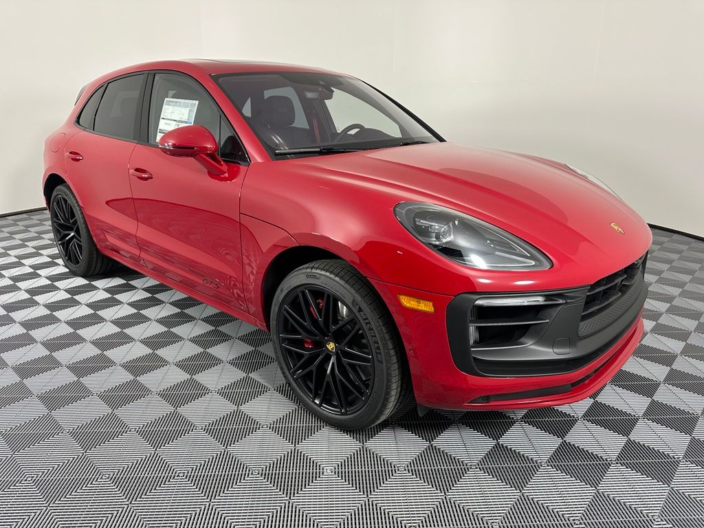 Thumbnail: 2026 Porsche Macan - 12