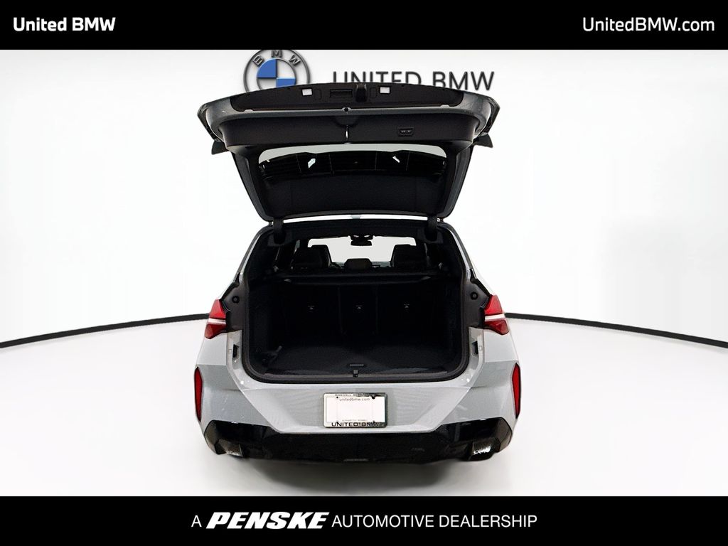 Thumbnail: 2026 BMW X3 - 14