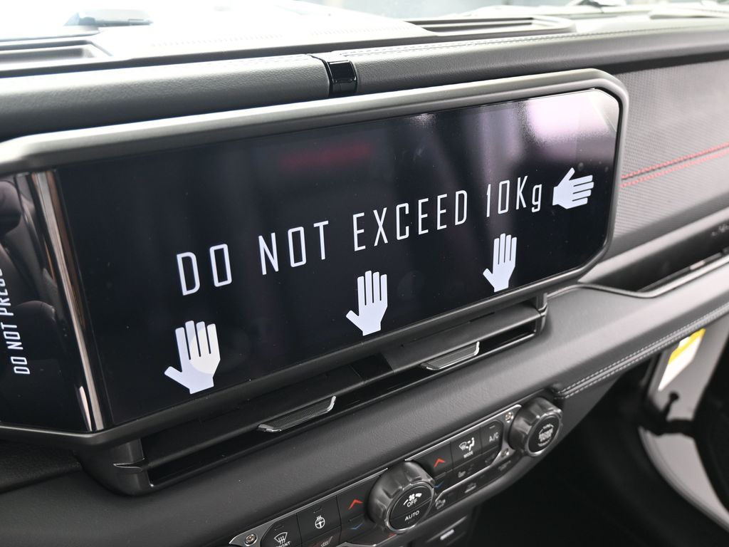 New 2026 Bright White Clearcoat Jeep Rubicon image 19