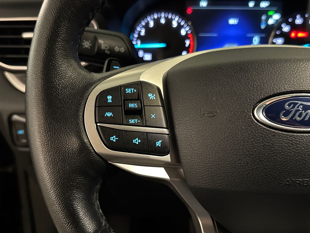 Certified Used 2020 Black Ford XLT image 19