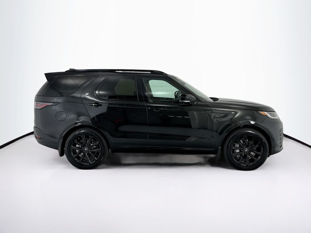 Thumbnail: 2026 Land Rover Discovery - 4