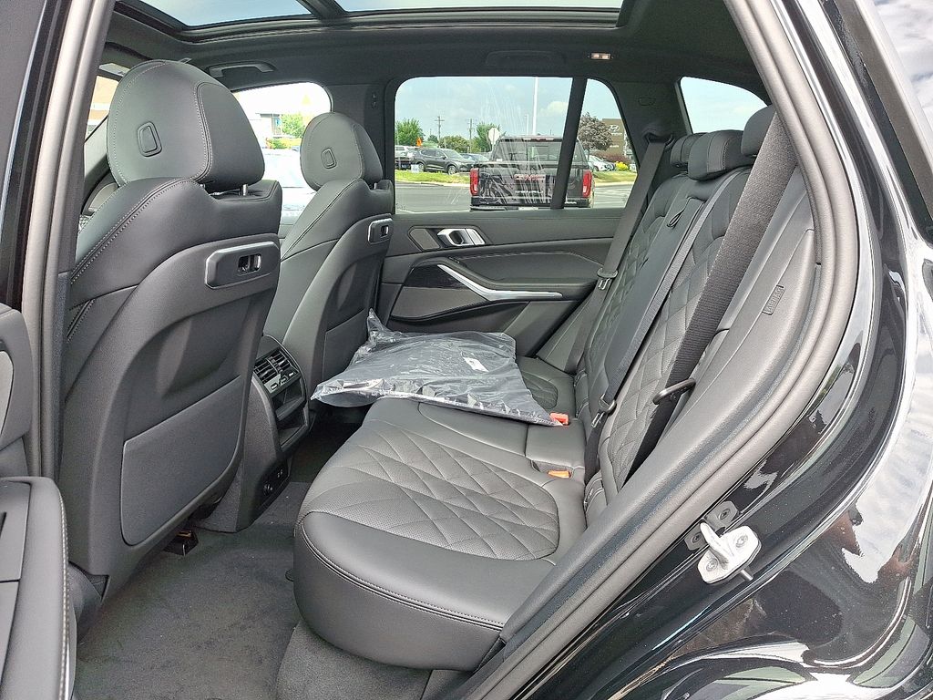 Thumbnail: 2026 BMW X5 - 5