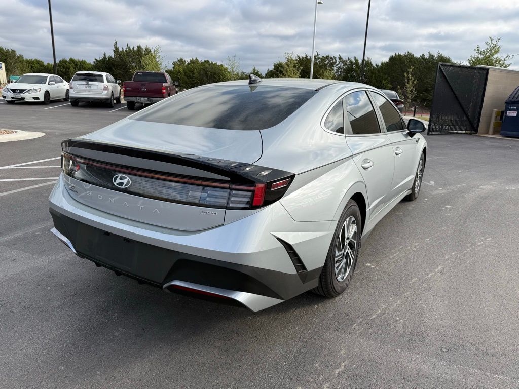 Thumbnail: 2026 Hyundai Sonata - 4