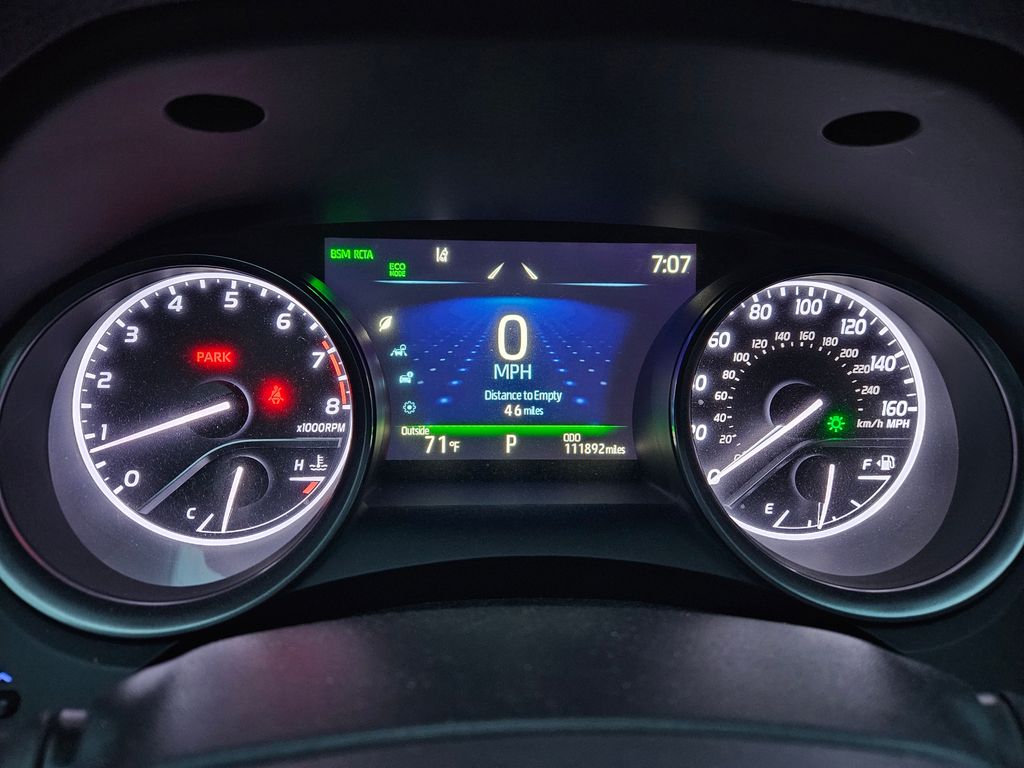2022 Toyota Camry SE 23