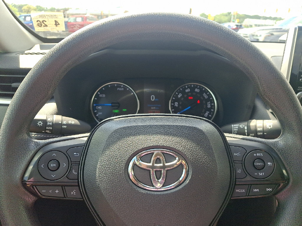 Thumbnail: 2021 Toyota RAV4 - 20