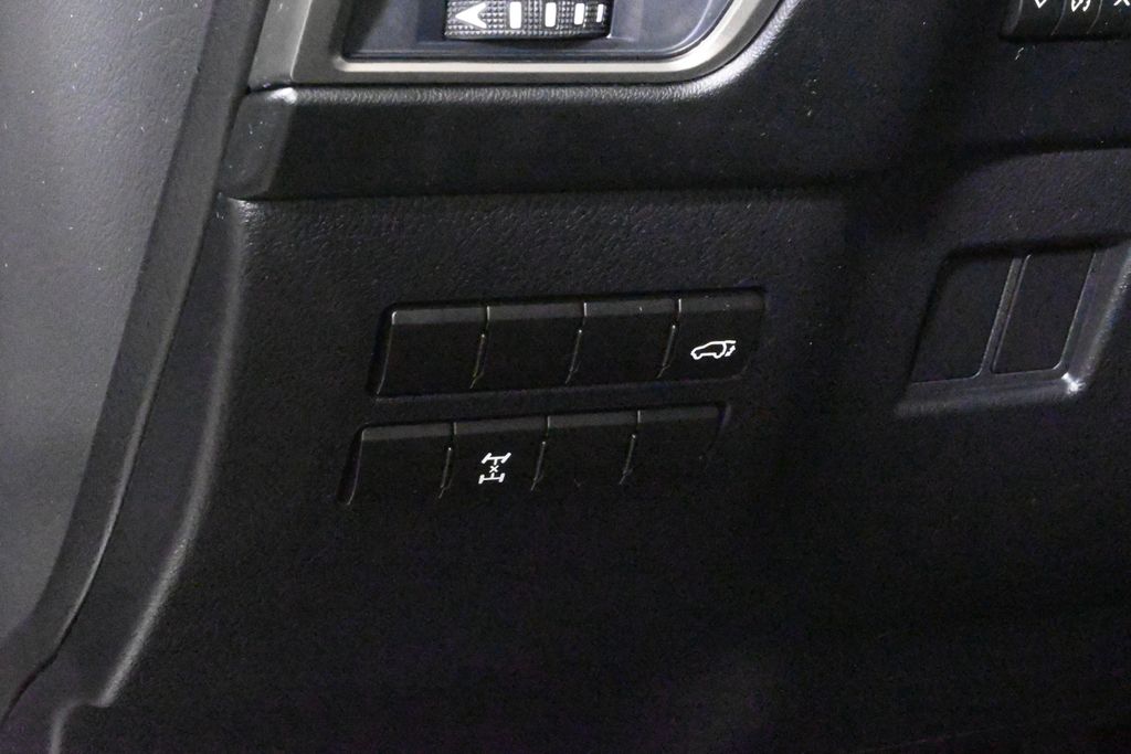 2017 Lexus NX 200t 28