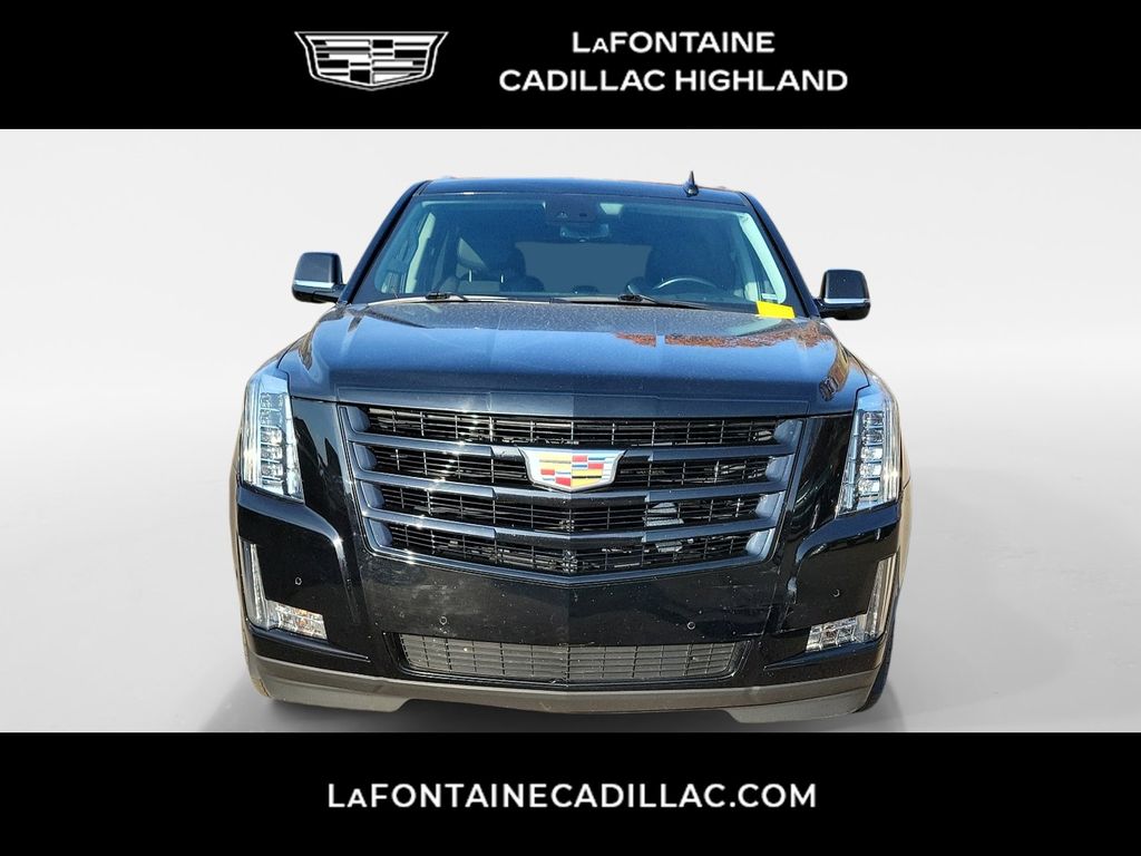 2020 Cadillac Escalade Luxury 2