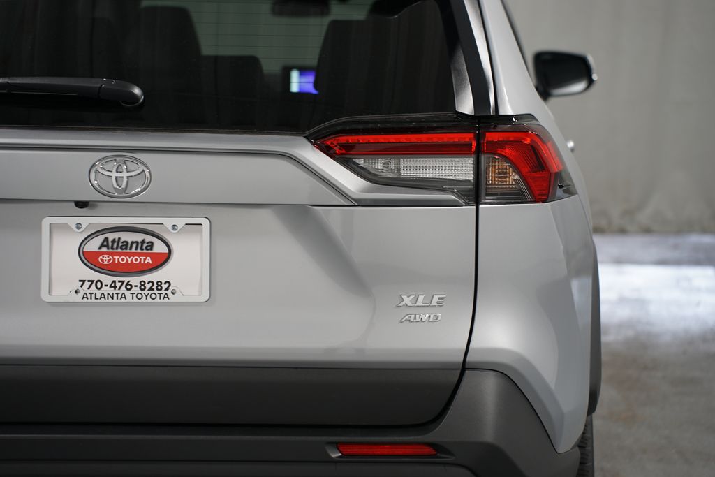 Thumbnail: 2025 Toyota RAV4 - 10