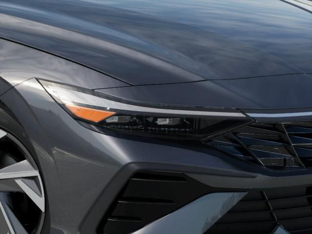 2025 Hyundai Elantra Limited Edition 9
