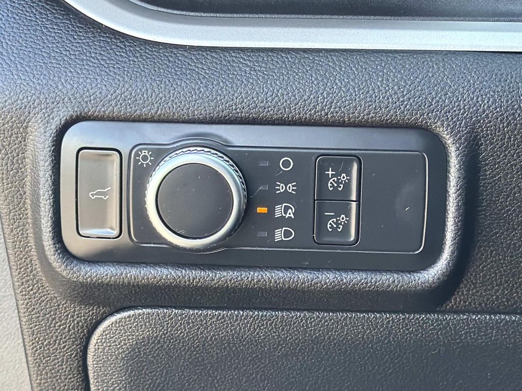 Used 2022 Ford Explorer XLT 4D Sport Utility