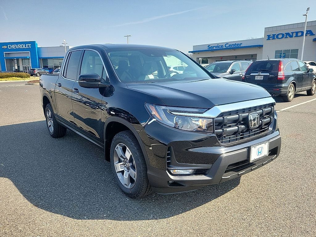 Thumbnail: 2025 Honda Ridgeline - 2