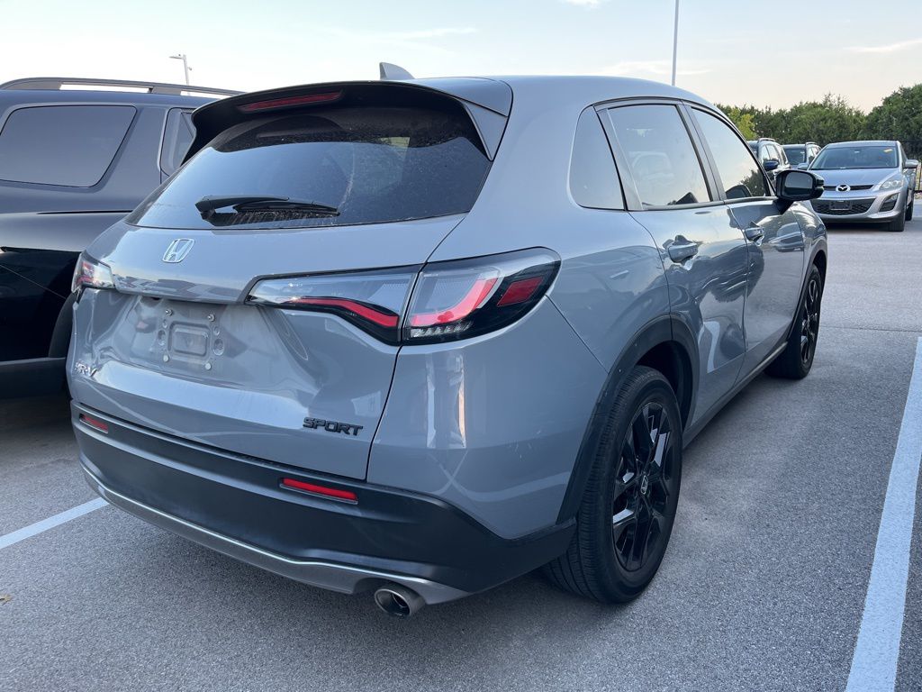 Thumbnail: 2023 Honda HR-V - 3