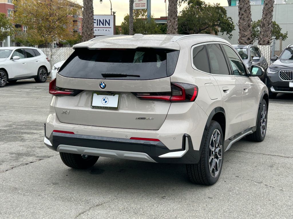 Thumbnail: 2026 BMW X1 - 5