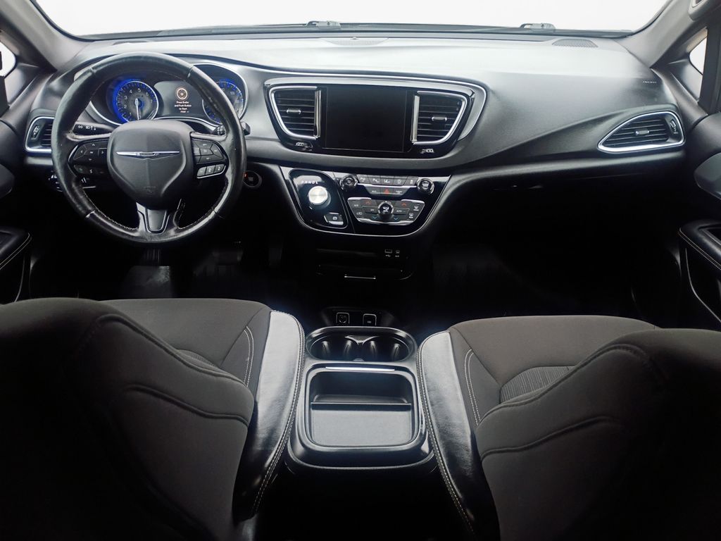 Used Car 2019 Chrysler Pacifica  Touring Plus For Sale Under $20,000 In Austin, Texas