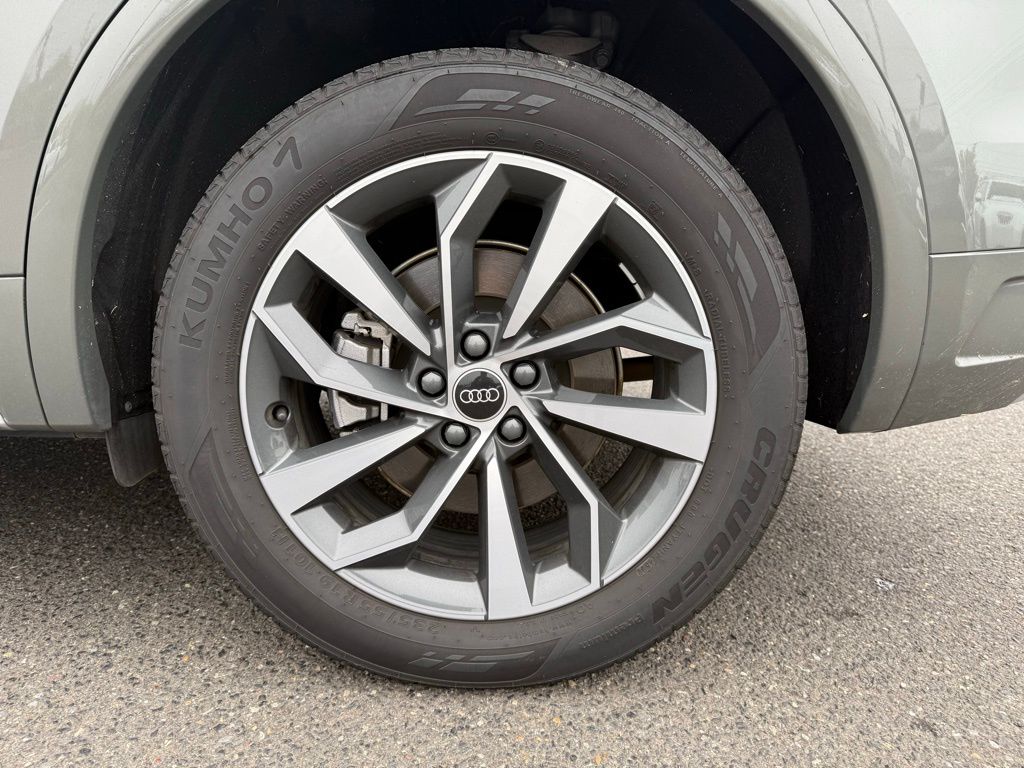 2023 Audi Q5 45 S line Premium Plus