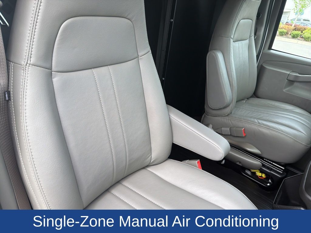 2026 Chevrolet Express Cargo 2500 Extended Wheelbase, WT, RWD