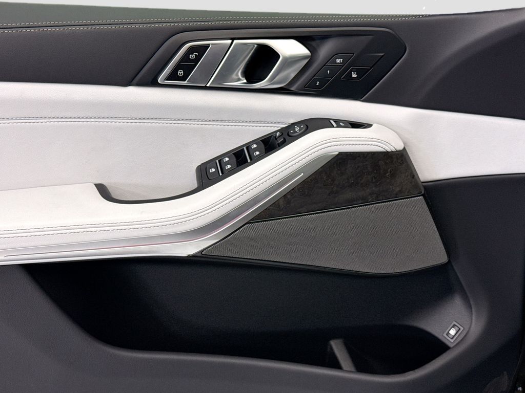 Thumbnail: 2026 BMW X5 - 22
