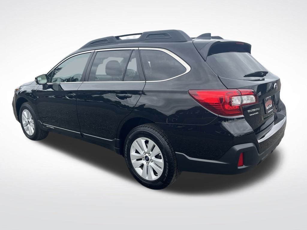 2019 Crystal Black Silica Subaru Outback 2.5i Premium AWD SUV