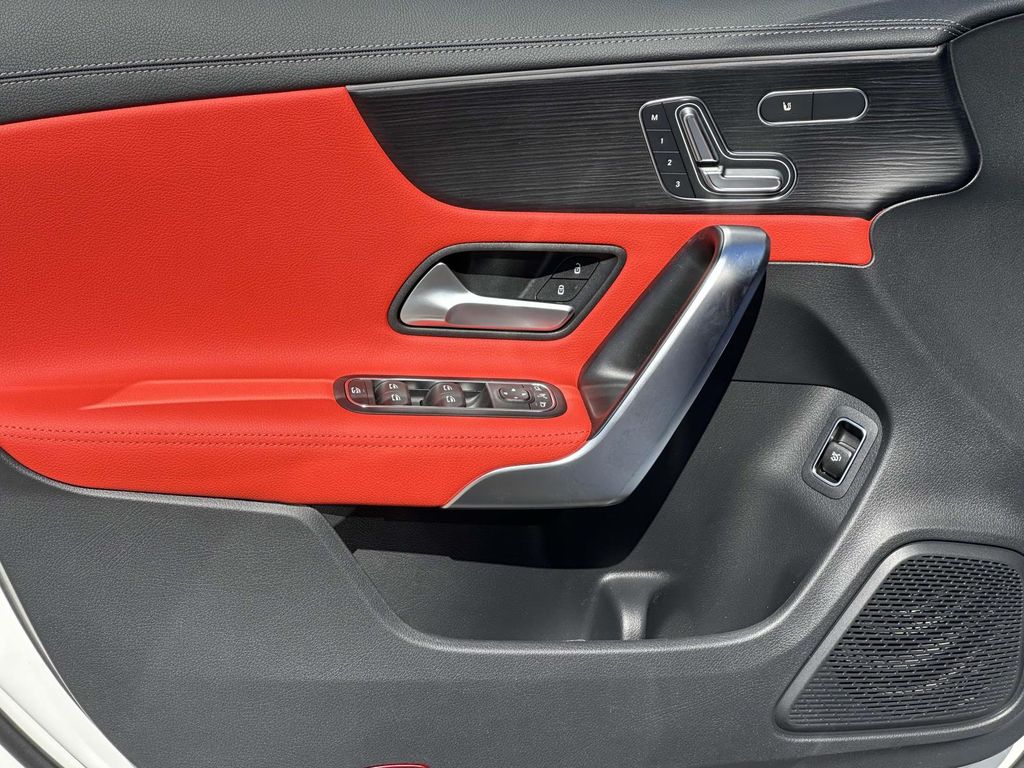 2025 Mercedes-Benz CLA 250 19