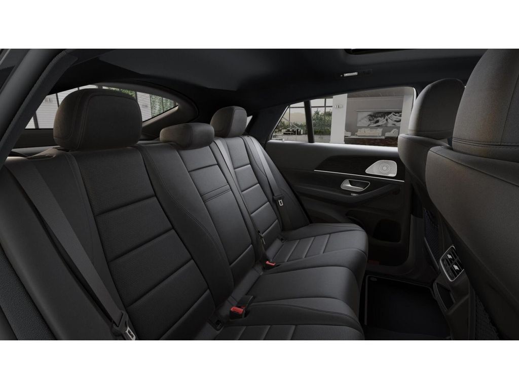 Thumbnail: 2026 Mercedes-Benz GLE - 5