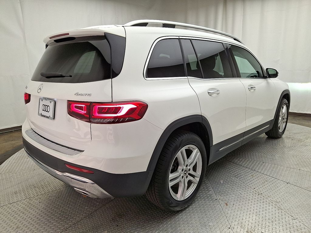 Thumbnail: 2022 Mercedes-Benz GLB - 4