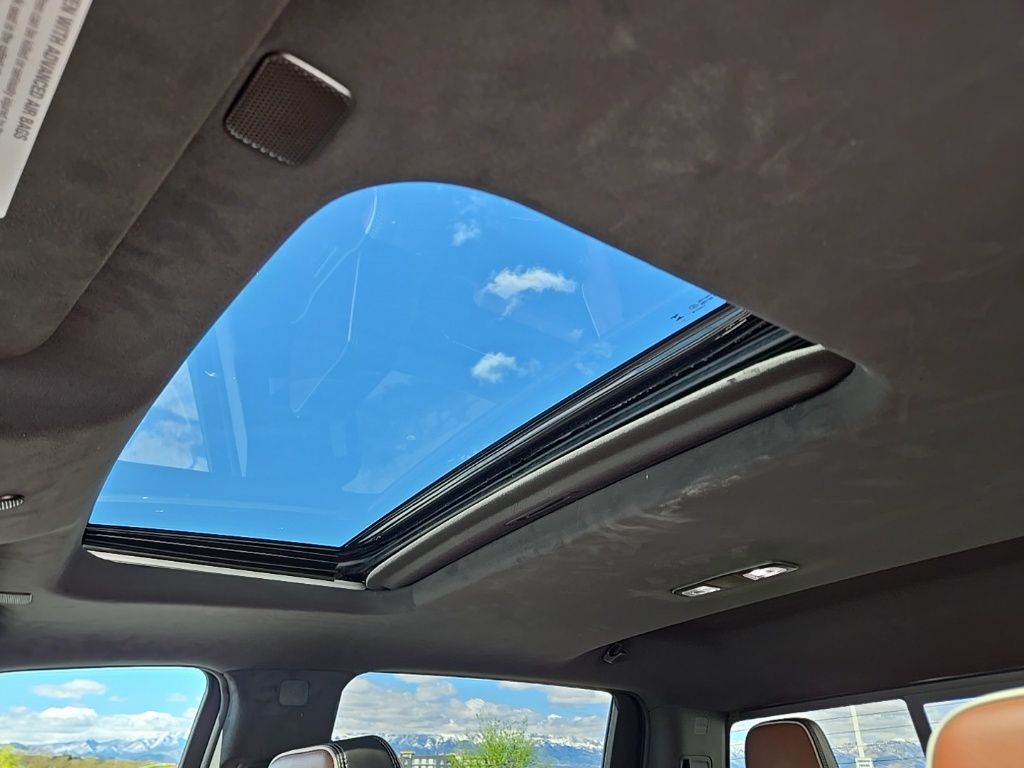 Used 2026 White GMC Denali Ultimate image 45