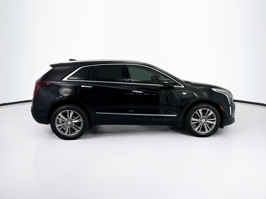 Thumbnail: 2024 Cadillac XT5 - 4
