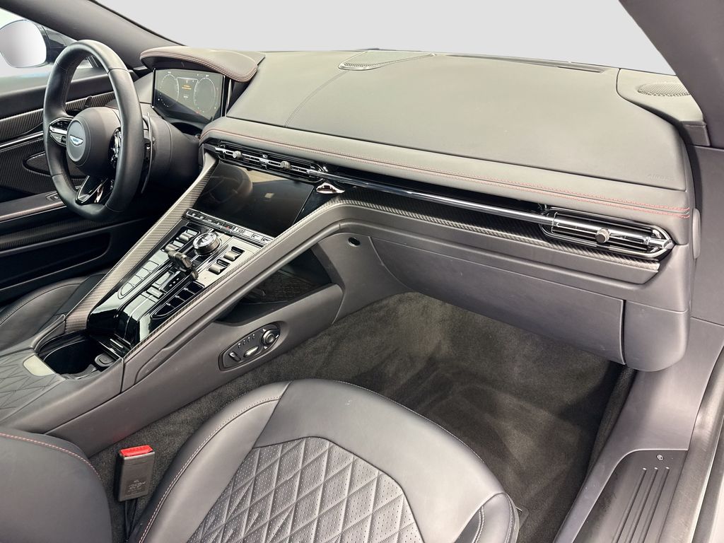 2025 Aston Martin DB12 Base - Photo 16