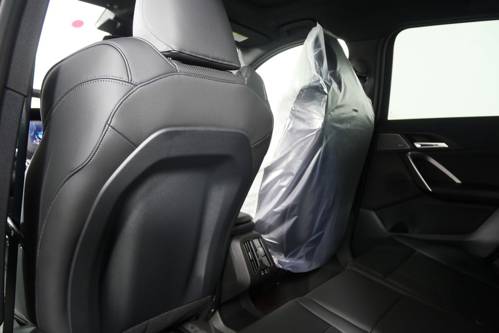 Thumbnail: 2026 BMW X1 - 17