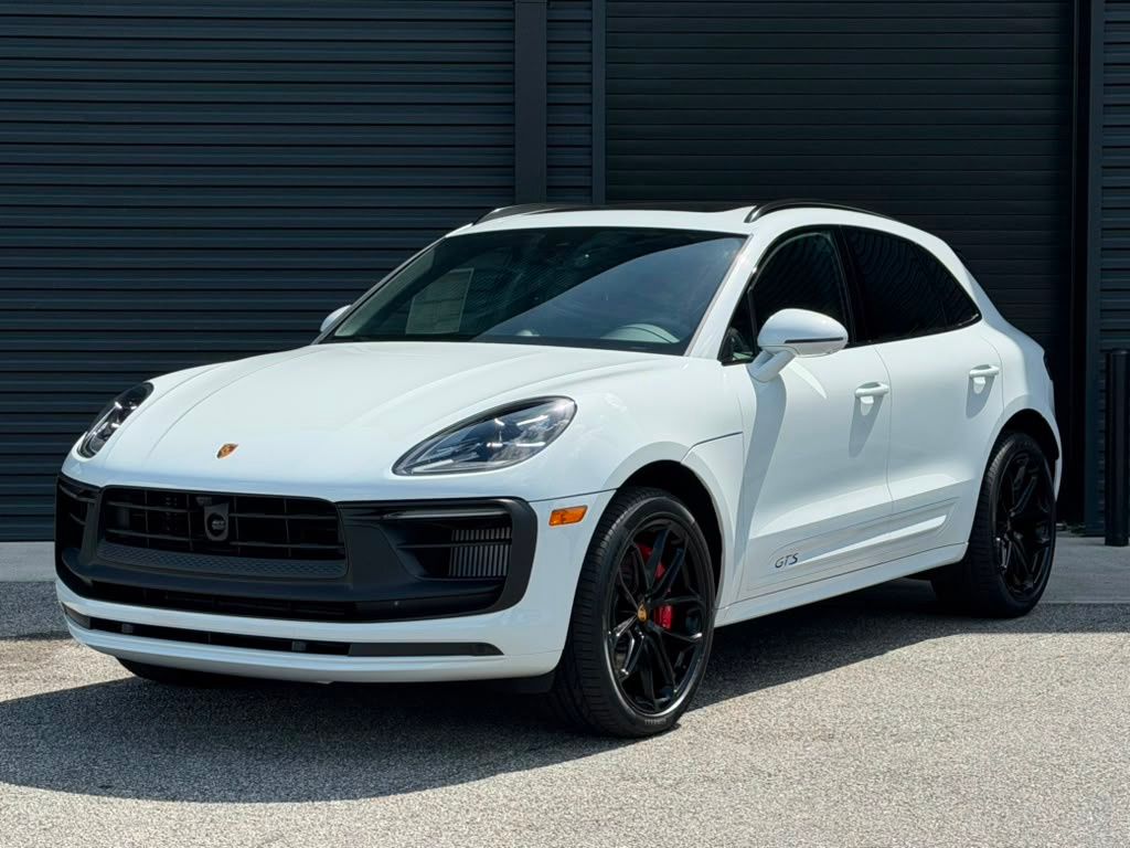 White 2026 Porsche Macan SUV / Crossover All-Wheel Drive 7-Speed Automatic