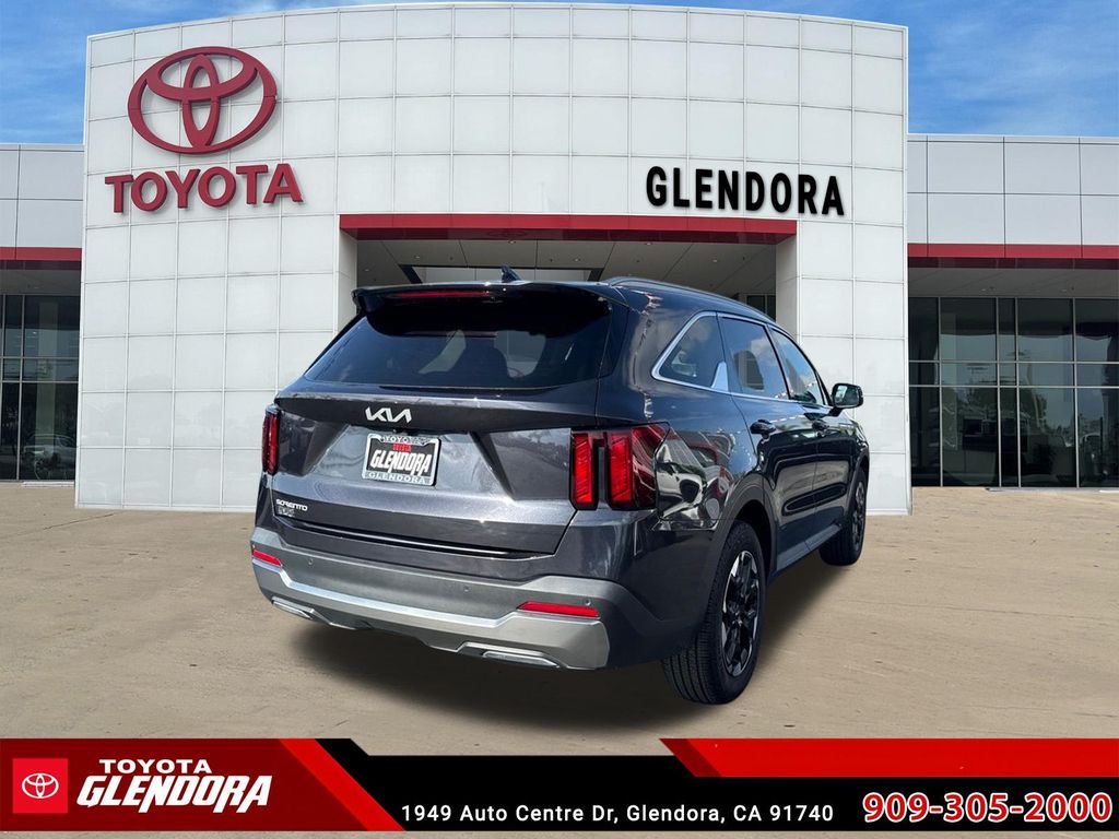 Used 2025 Kia Sorento SUV