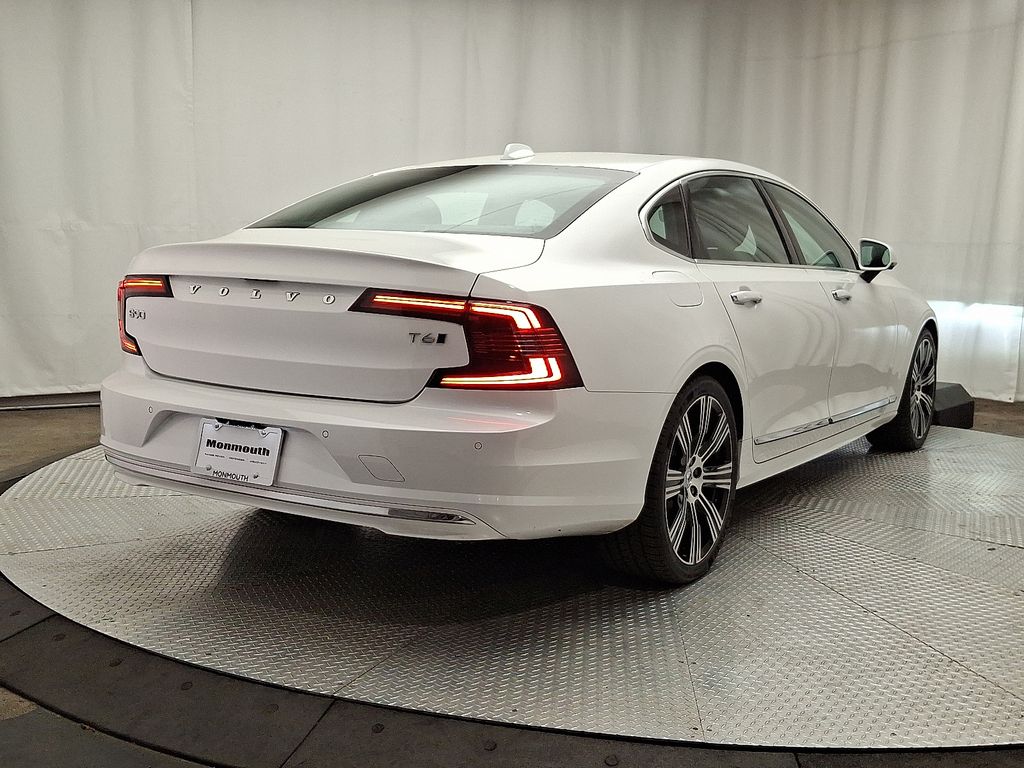 2021 Volvo S90 T6 Inscription 4