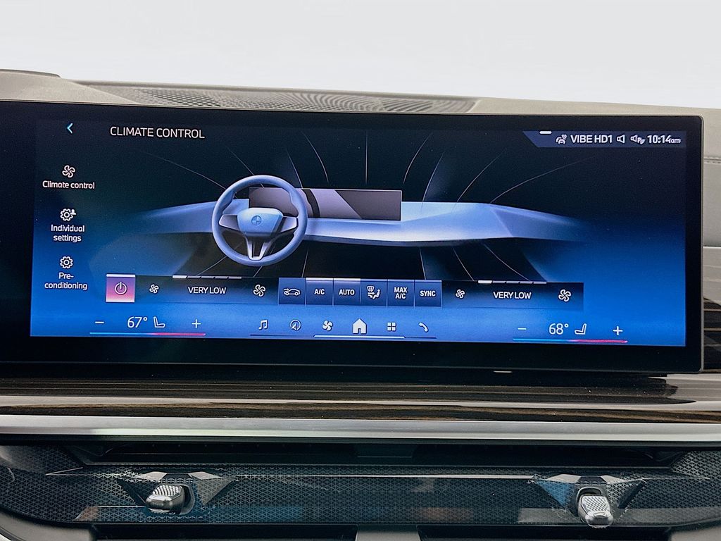 Thumbnail: 2025 BMW X5 - 16