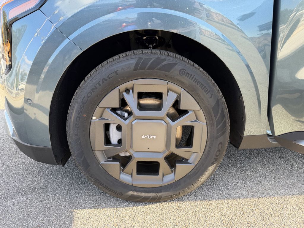 new 2026 Kia Carnival Hybrid car, priced at $44,339