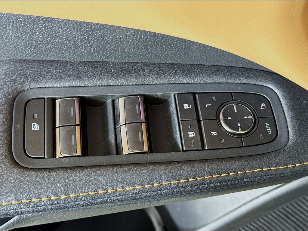 Thumbnail: 2025 Lexus RX - 18