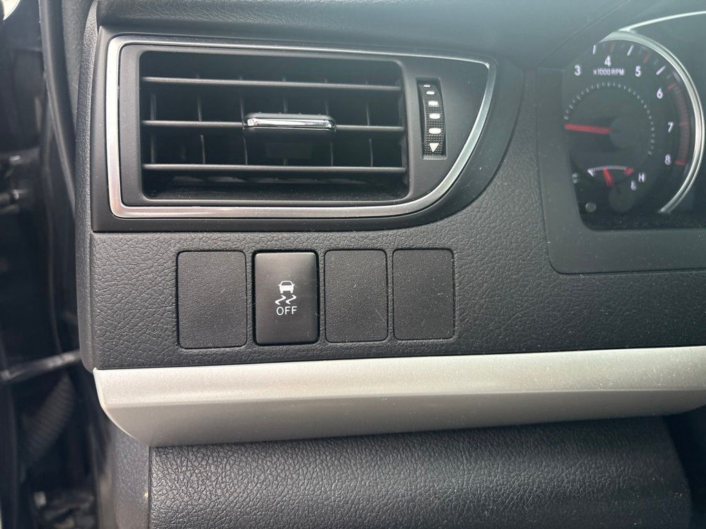 Used 2016 Black Toyota SE image 22