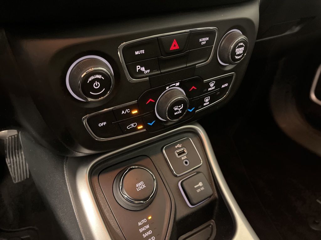 Thumbnail: 2018 Jeep Compass - 31