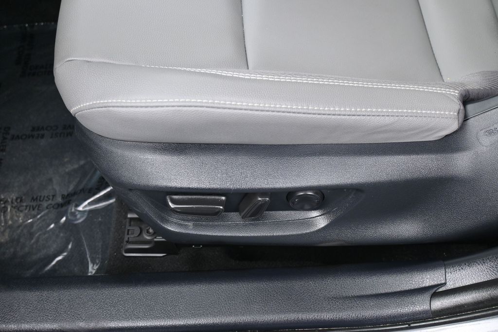 Used 2025 Heavy Metal Toyota SE image 15