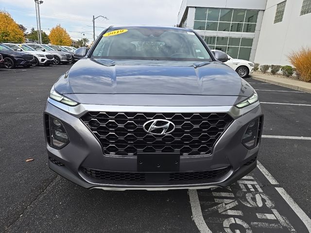 2019 Hyundai Santa Fe SE 3