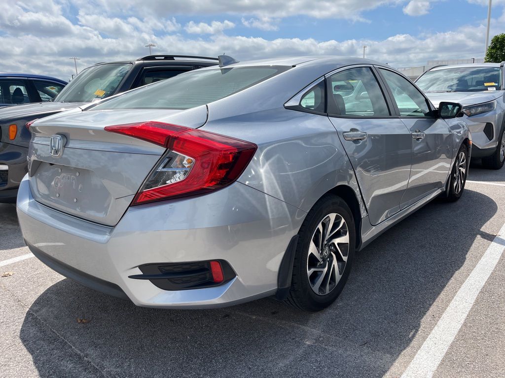 Thumbnail: 2018 Honda Civic - 3