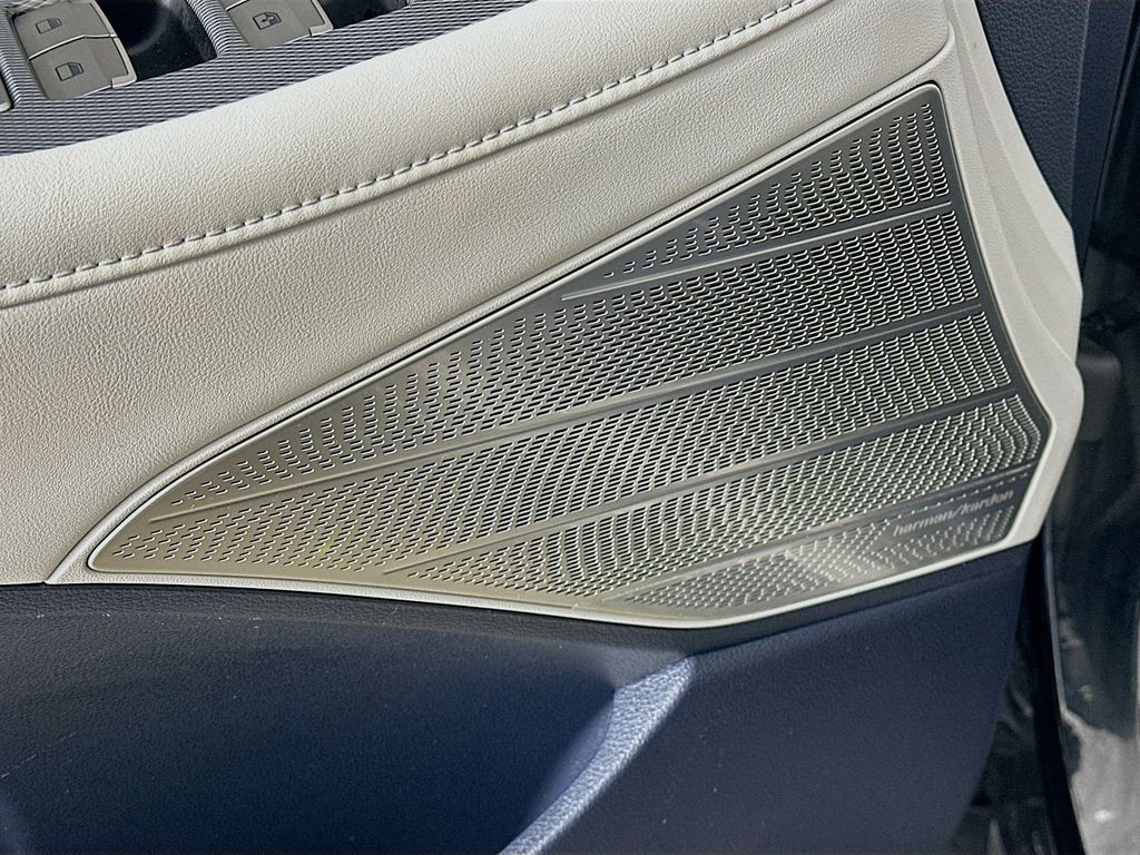 2022 Hyundai Palisade Limited - Photo 10