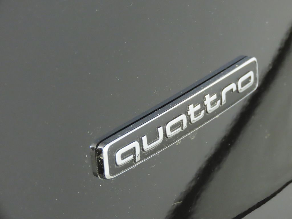 Thumbnail: 2026 Audi Q3 - 10