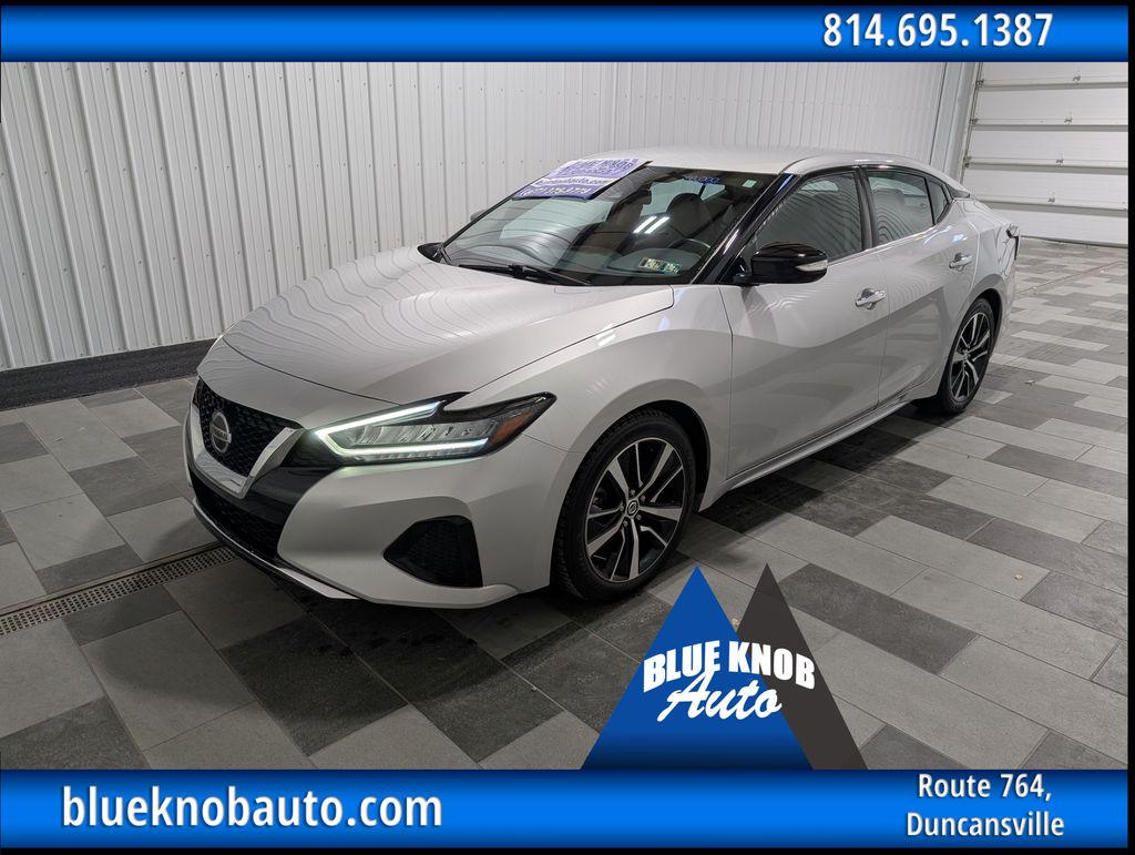 Brilliant Silver Metallic 2022 Nissan Maxima Sedan Front-Wheel Drive Continuously Variable Transmission