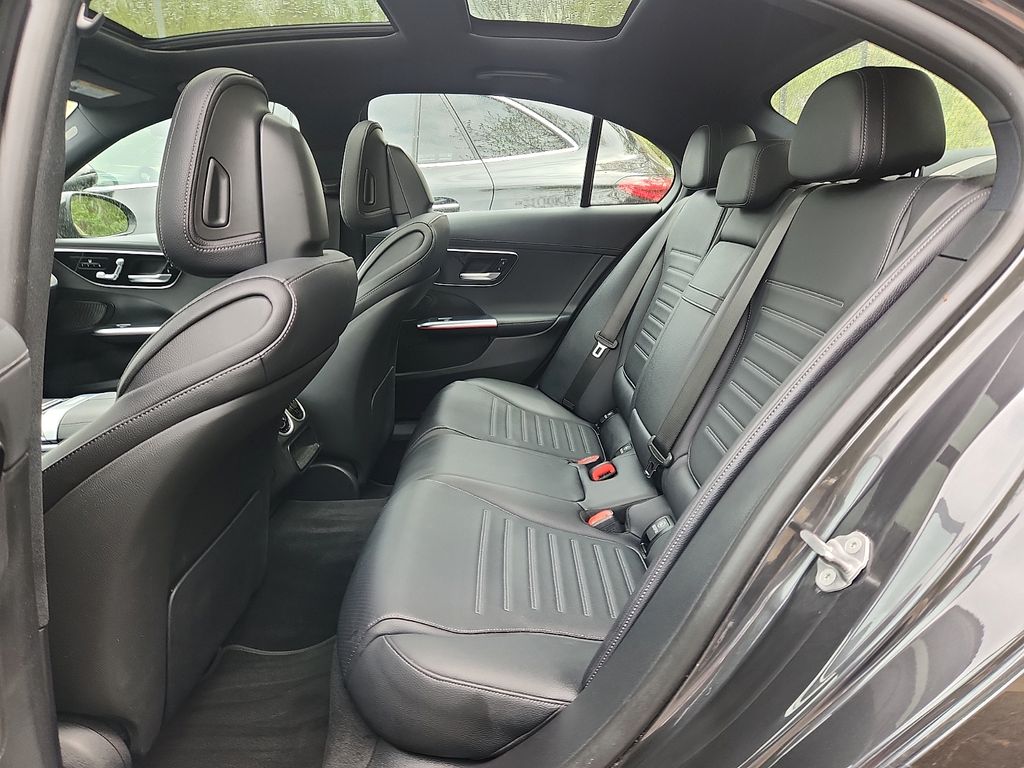 Thumbnail: 2023 Mercedes-Benz C-Class - 10