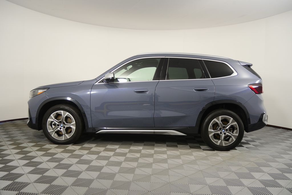 Thumbnail: 2023 BMW X1 - 6