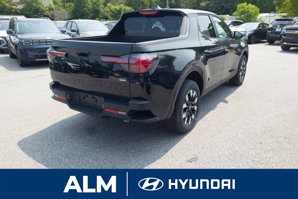 2025 Hyundai Santa Cruz SE photo 4