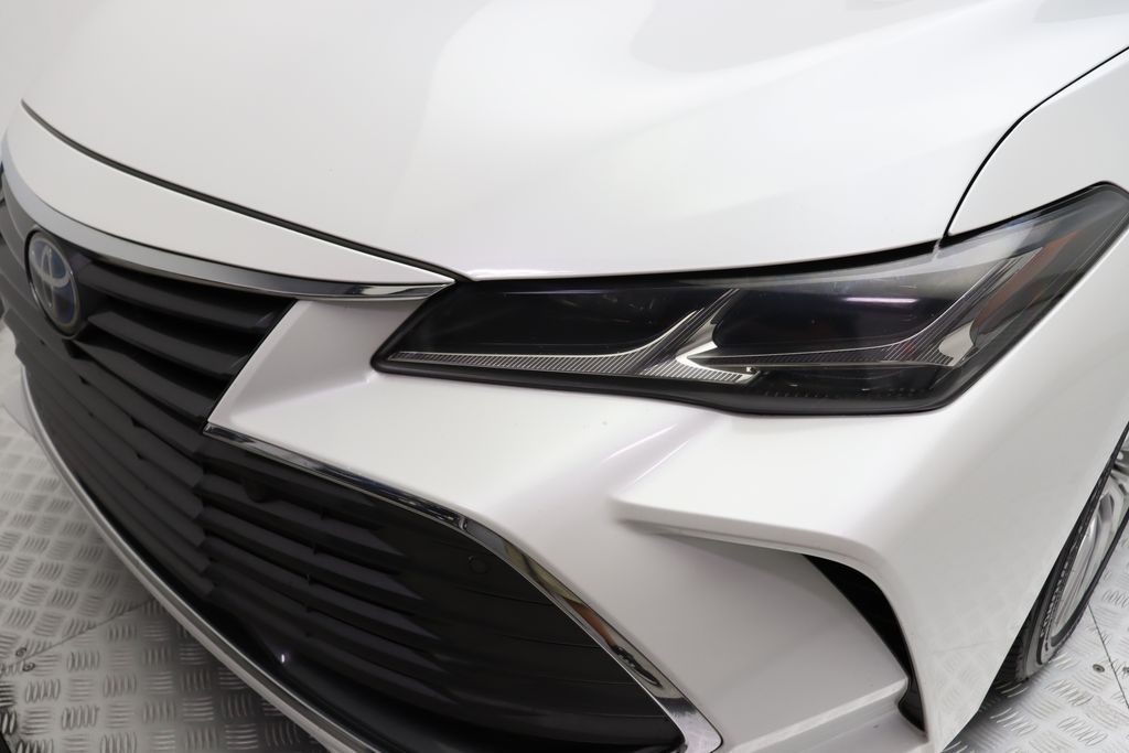 2020 Toyota Avalon Limited 3