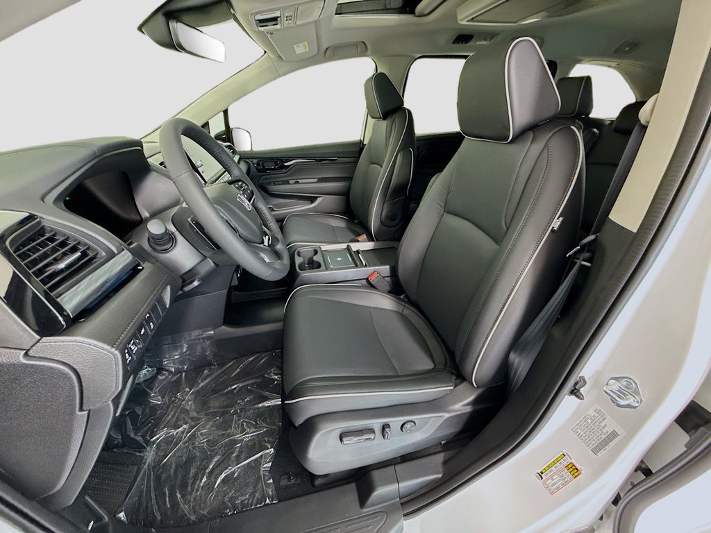 Thumbnail: 2026 Honda Odyssey - 20