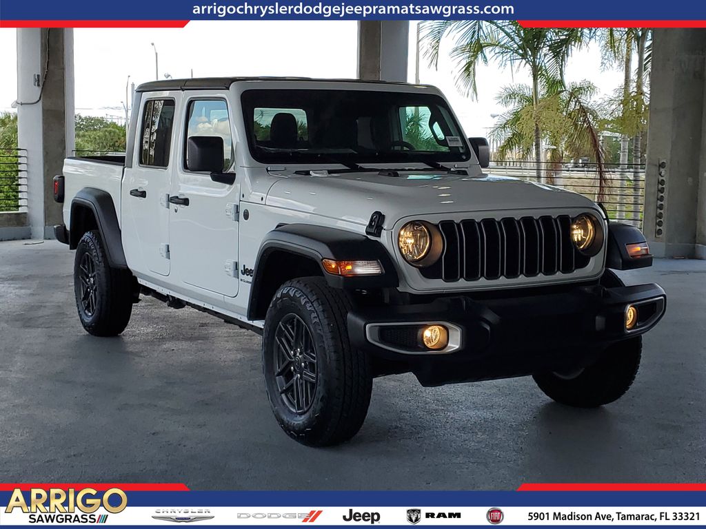 2026 Jeep Gladiator Sport S