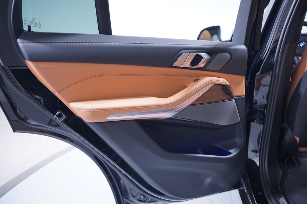 Thumbnail: 2026 BMW X5 - 15
